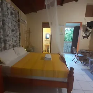 Appartement Independant Chez L Habitant-, Grand-Bourg (Marie Galante)